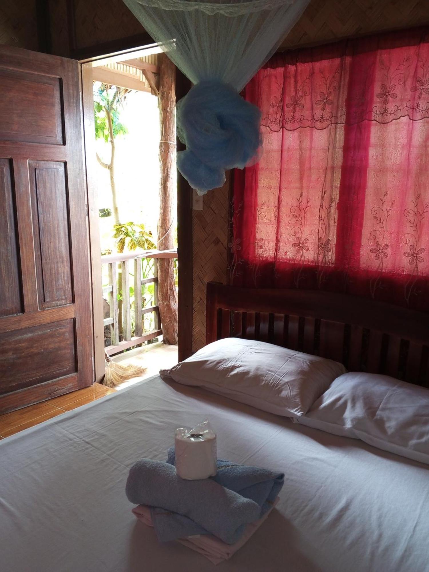 Akoya Beach Park And Cottages Locaroc Habitación foto