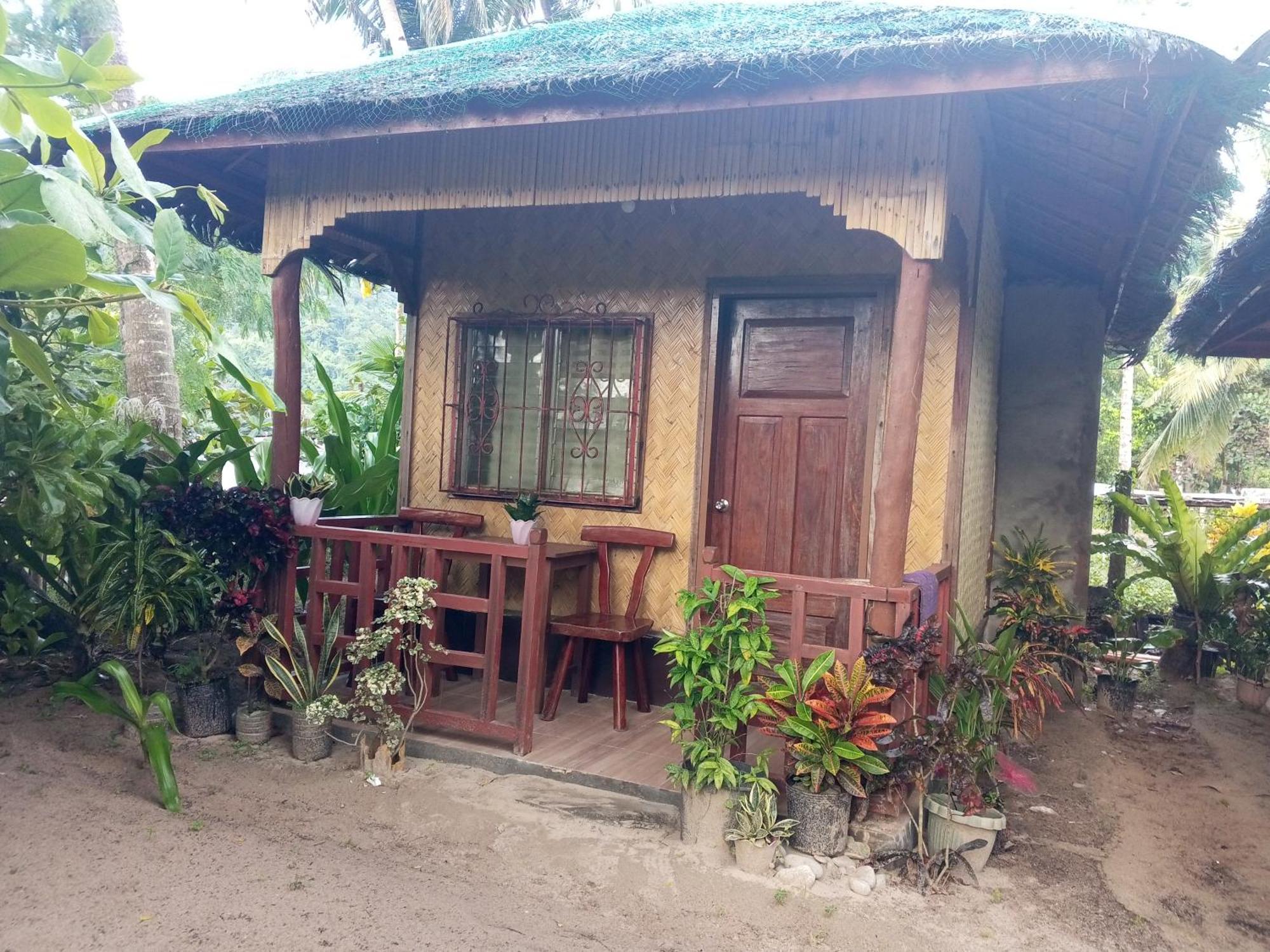 Akoya Beach Park And Cottages Locaroc Habitación foto
